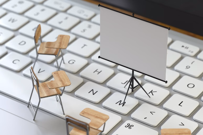 Best AI Courses Certificates for HR Pros