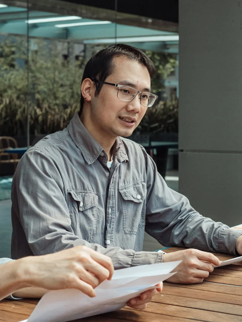 Dr. Li Wei